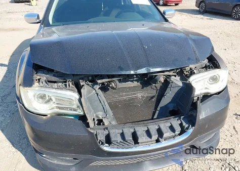 2018 Chrysler 300 Touring из США, поврежденный, VIN 2C3CCAAG2JH338295